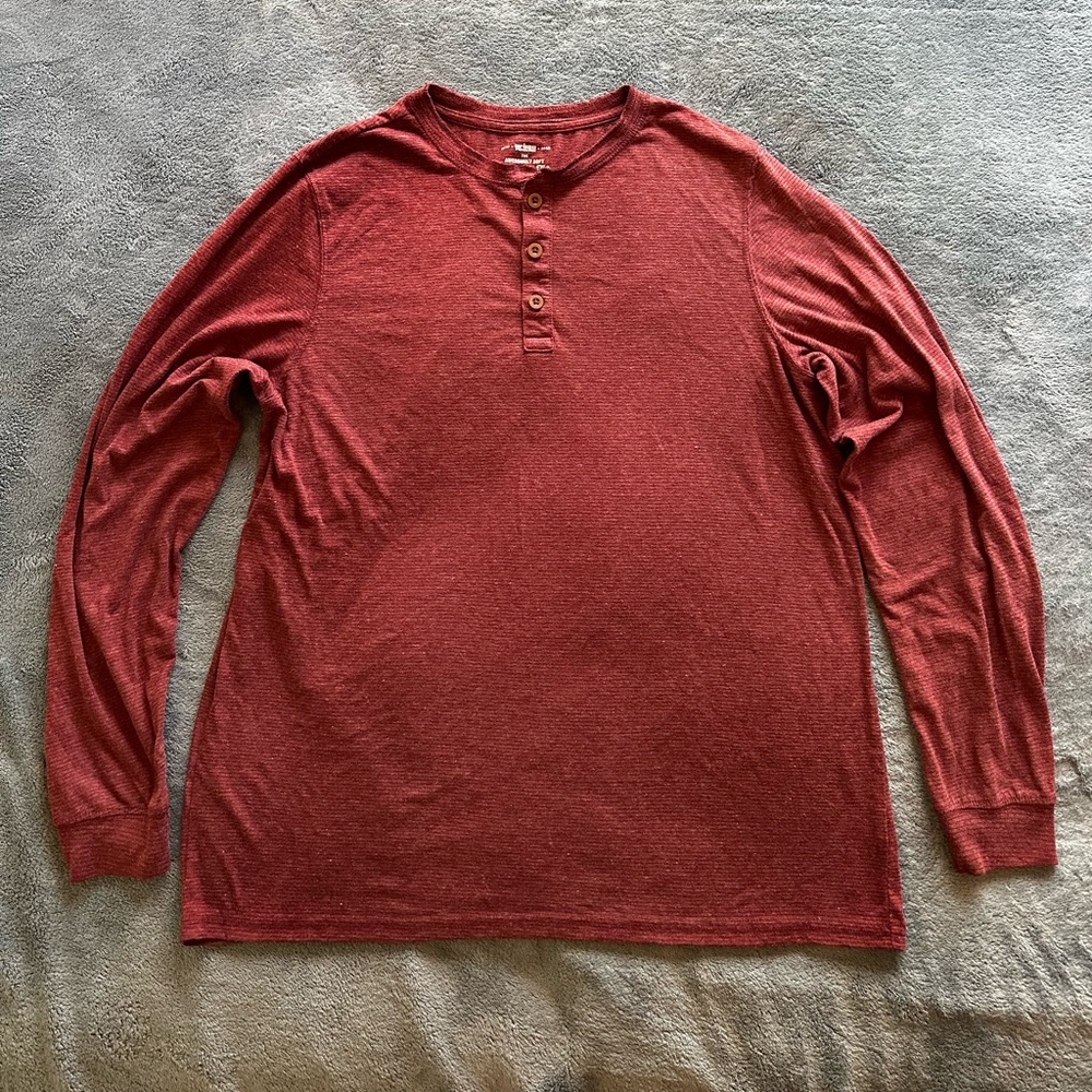 Urban Pipeline Mens XL Henley long sleeve maroon the awesomely soft Ultimate Tee
